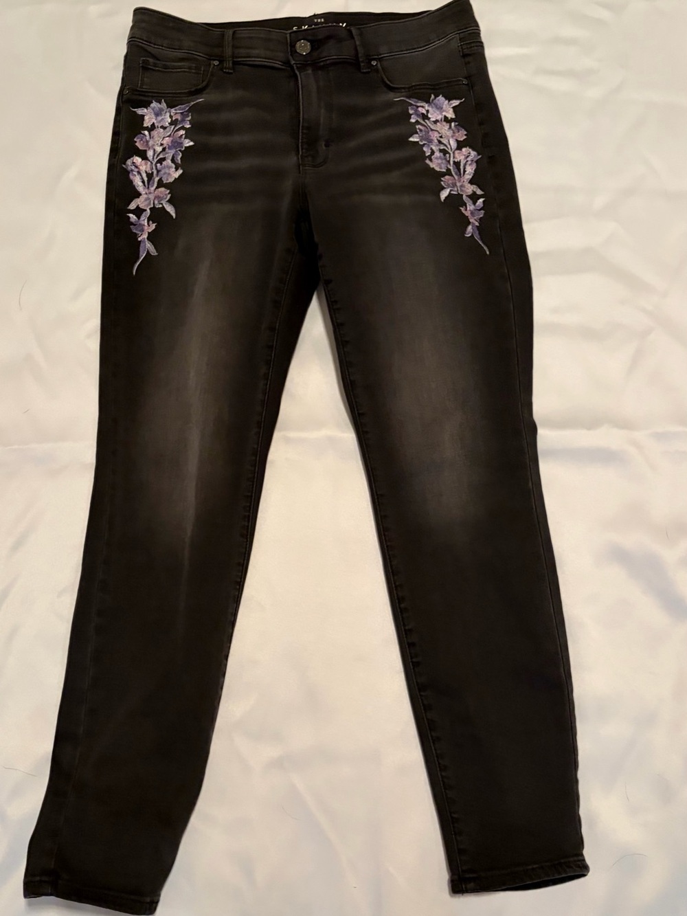 White House Black Market Black Skinny Jeans with Lavender Floral Embroidery